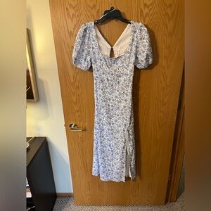 Gianni Bini Blue & White Floral Puff-Sleeve Midi Dress